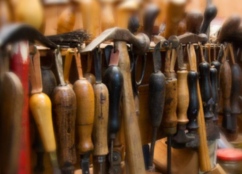 Ateliers de travail du cuir à destination des adultes