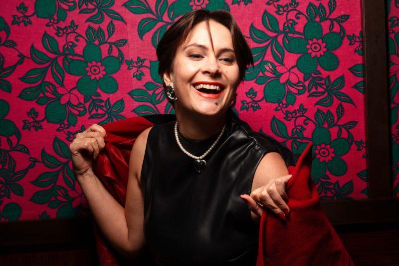 Laura Chaignat Les amis, ça s’arrose combien de fois par semaine ?